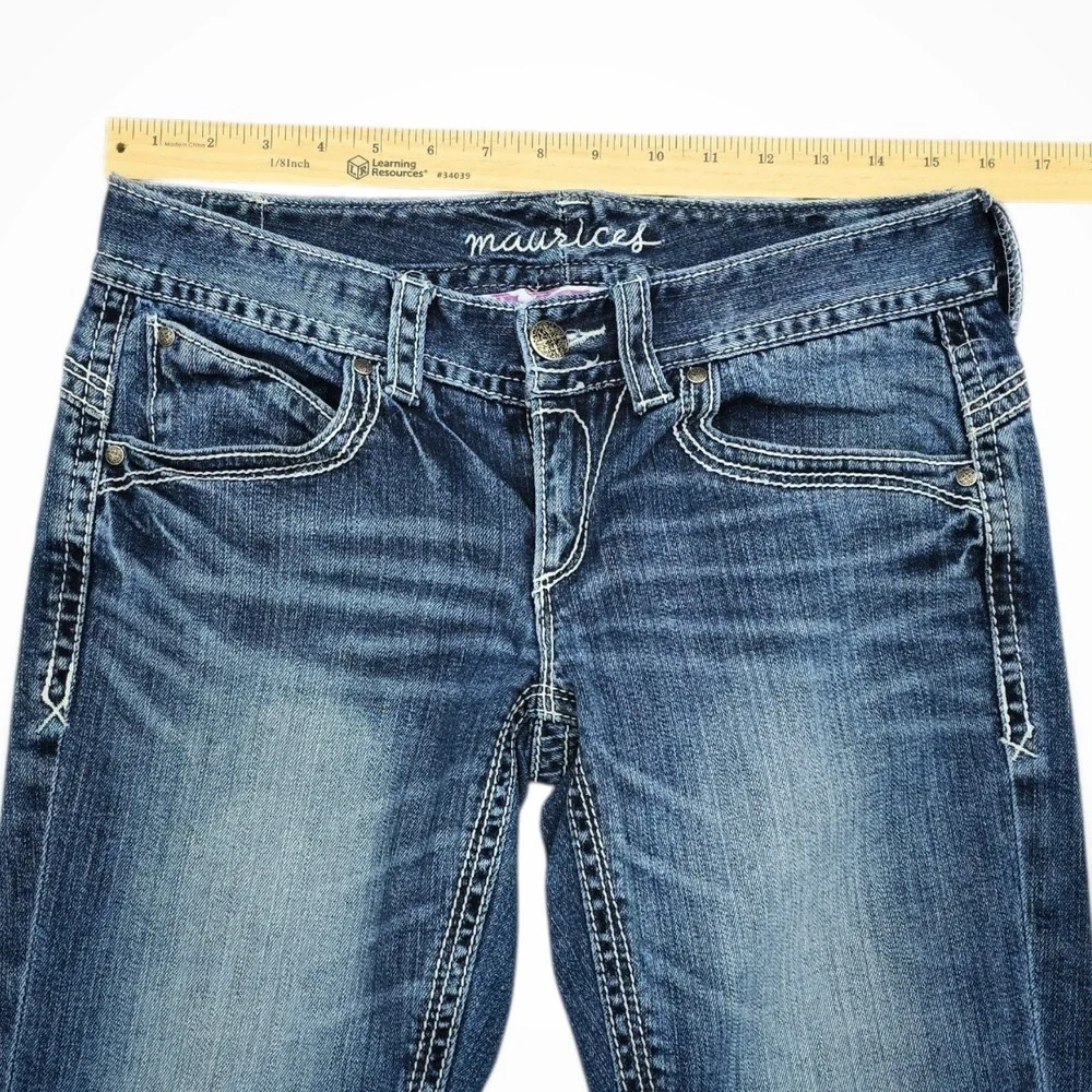 Maurices Womens Medium Wash Cropped Jeans Size 5/6 Heavy Stitching Y2K‎
